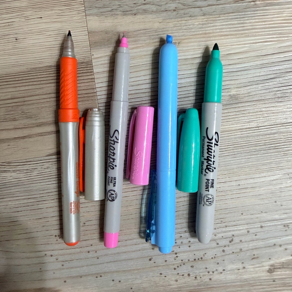Sharpie Assorted Color Marker Set - Picture 2 of 6
